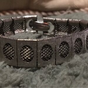Vintage Silver-Tone Oval Mesh Link Bracelet